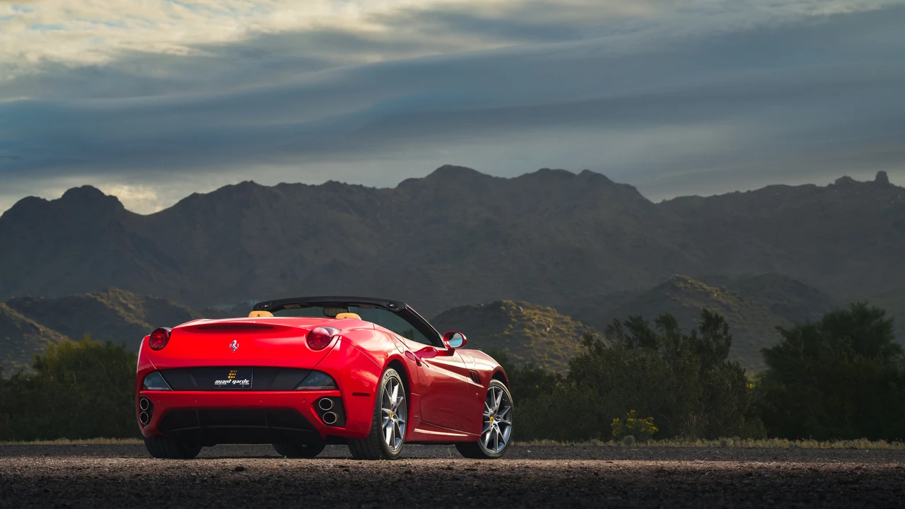 2012 Ferrari California - Image 11 of 31