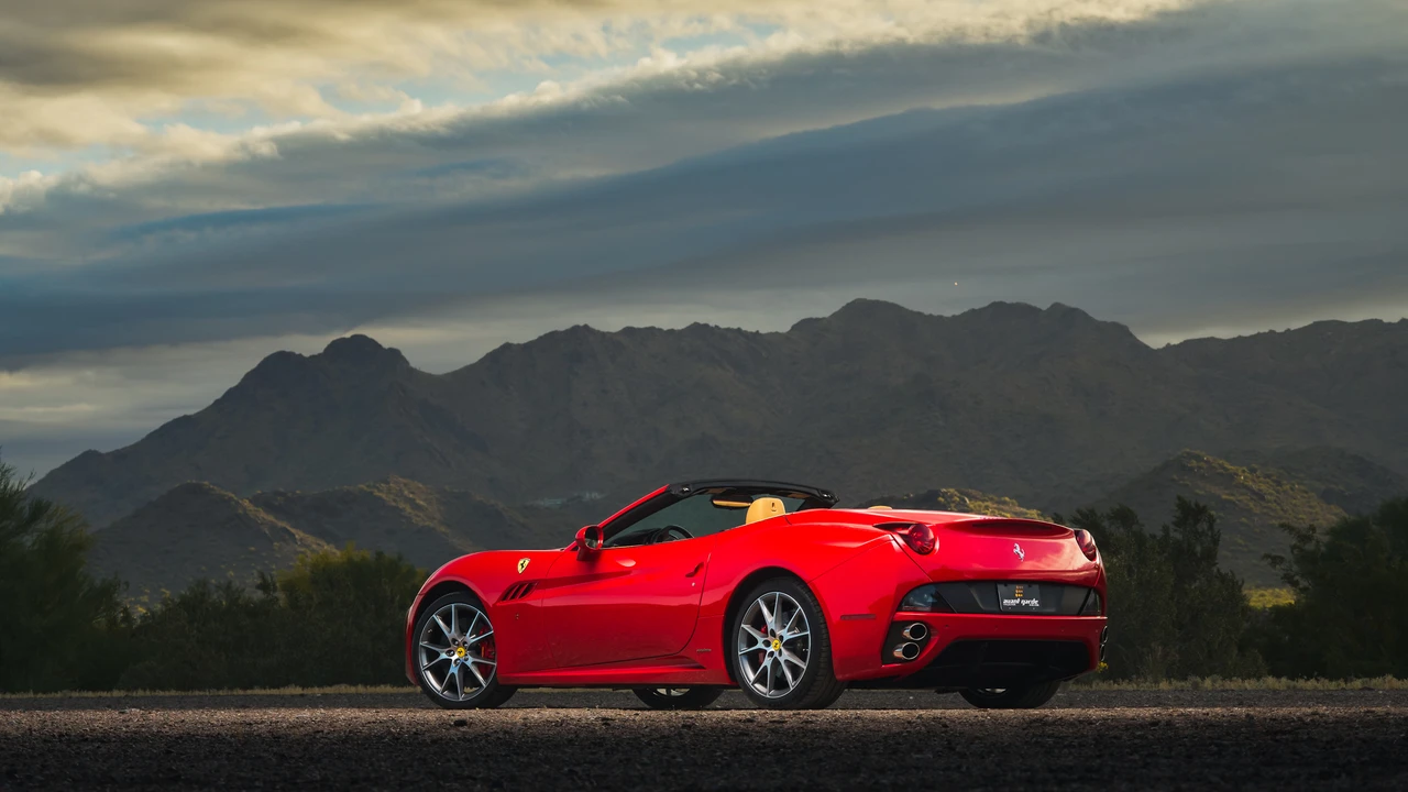 2012 Ferrari California - Image 5 of 31