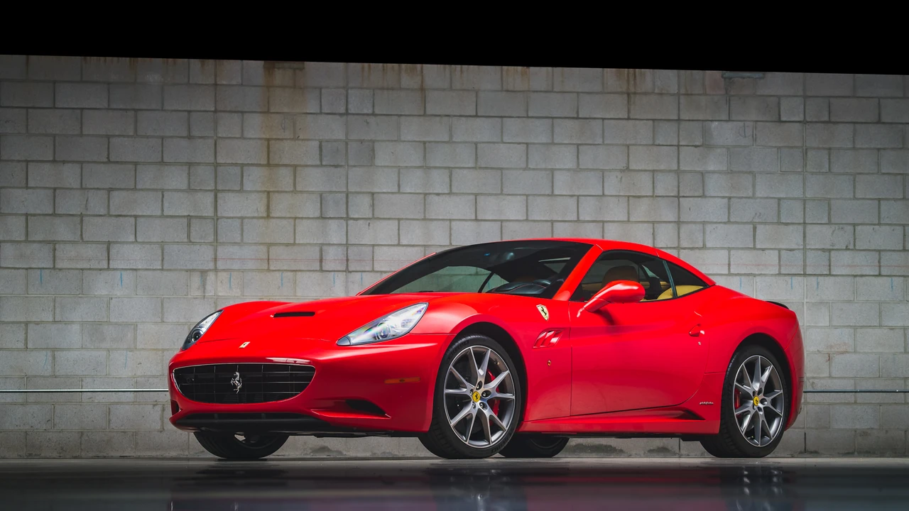 2012 Ferrari California - Image 22 of 31