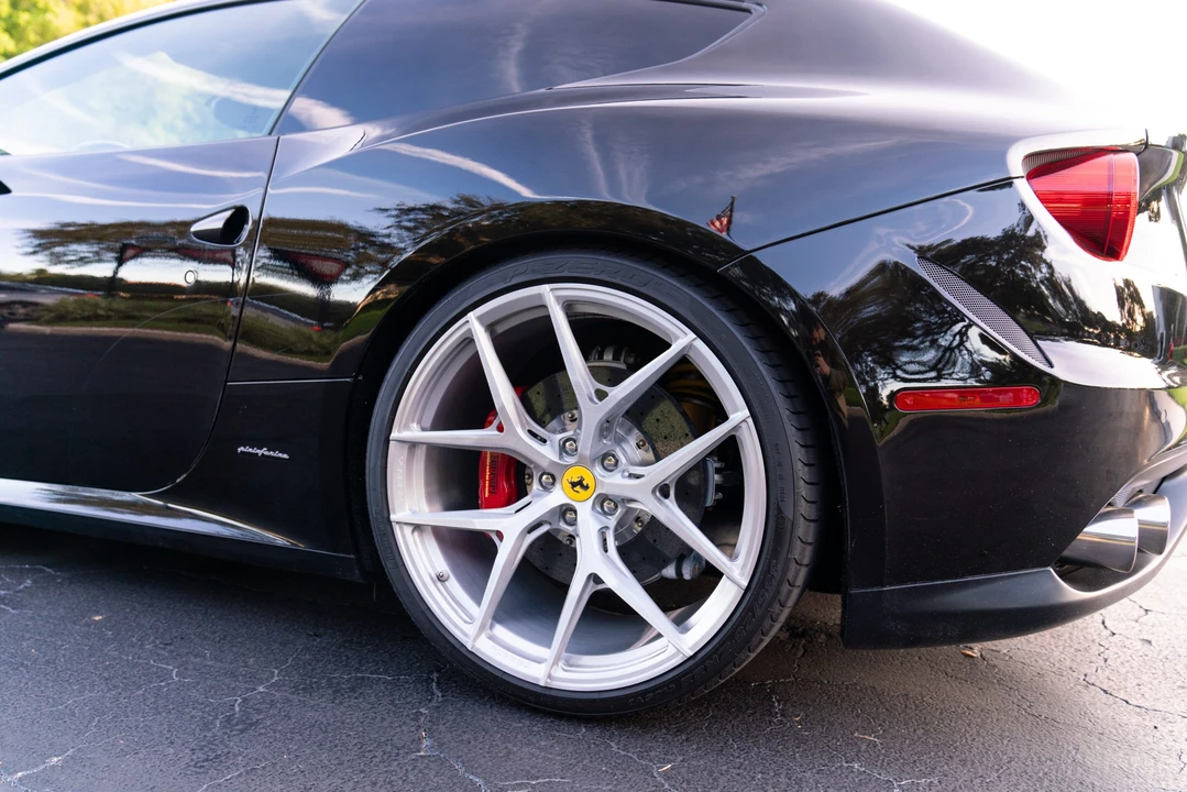 2012 Ferrari FF - Image 12 of 31