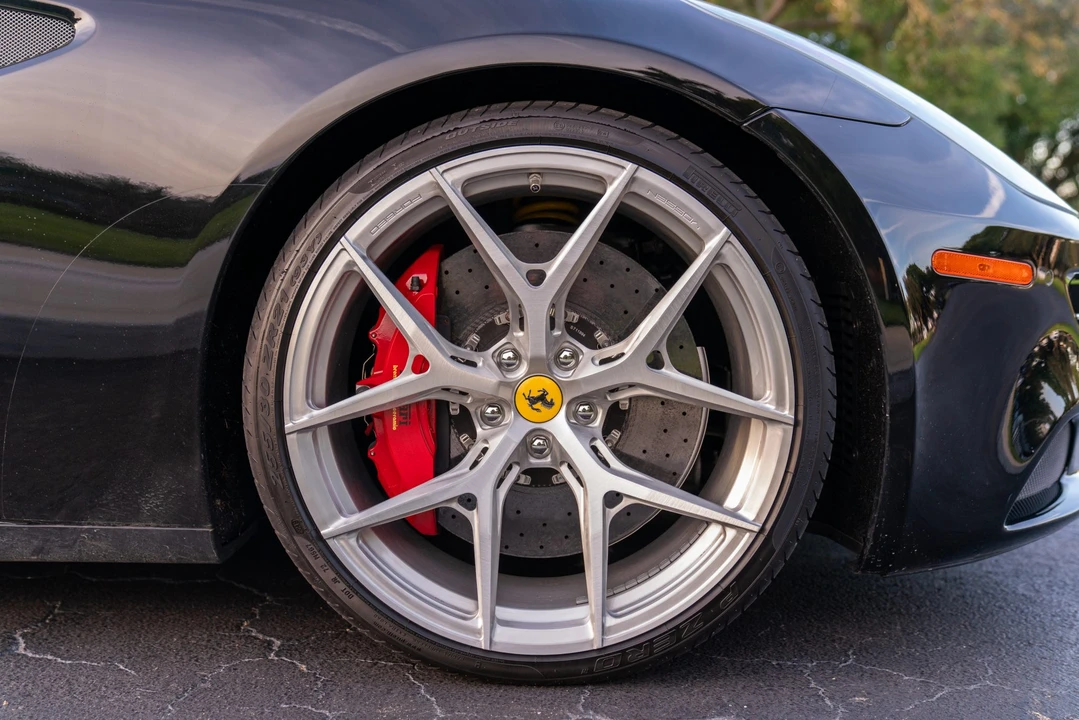 2012 Ferrari FF - Image 30 of 31