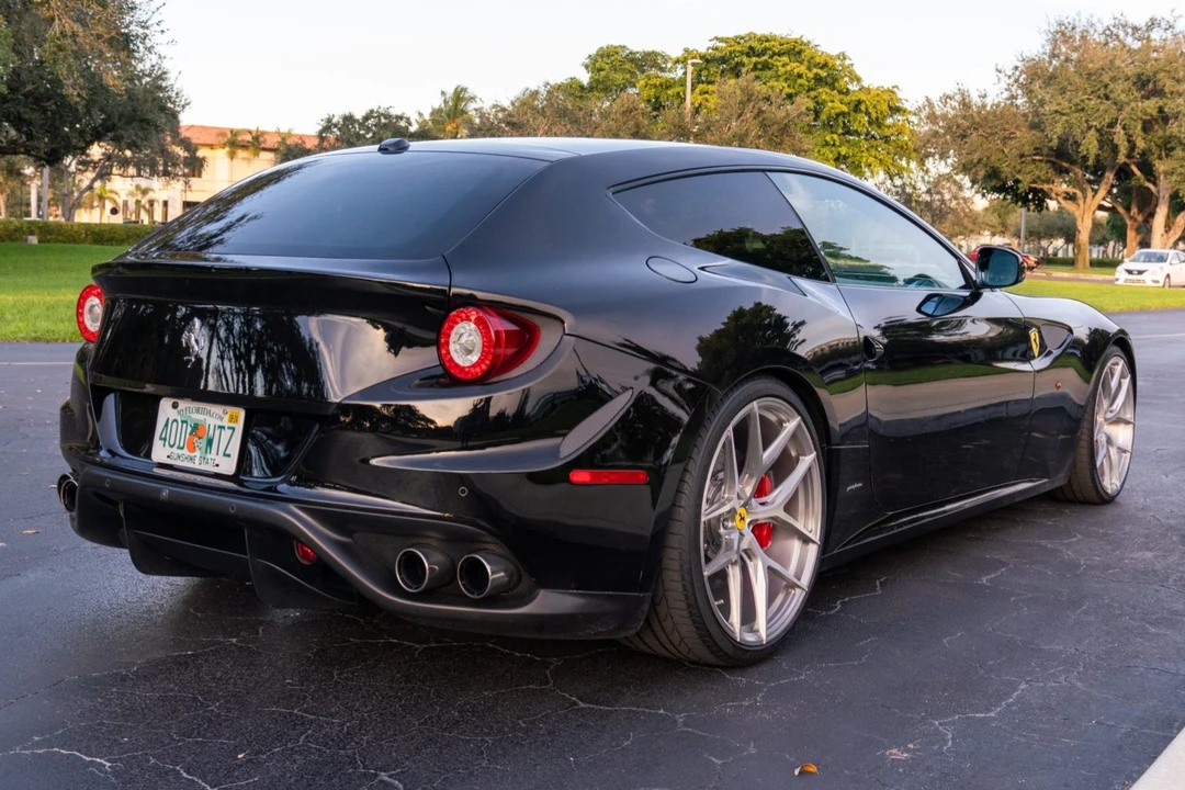 2012 Ferrari FF - Image 4 of 31