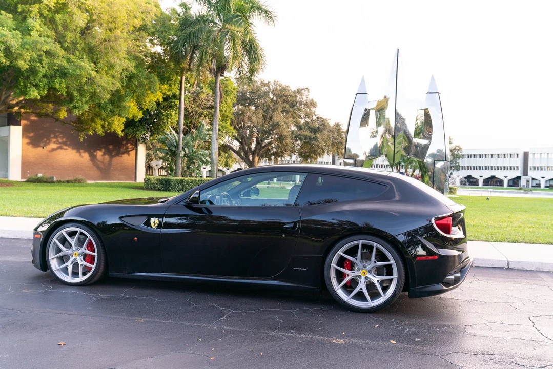 2012 Ferrari FF - Image 7 of 31
