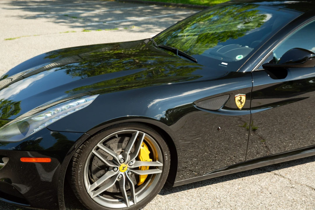 2012 Ferrari FF - Image 23 of 31