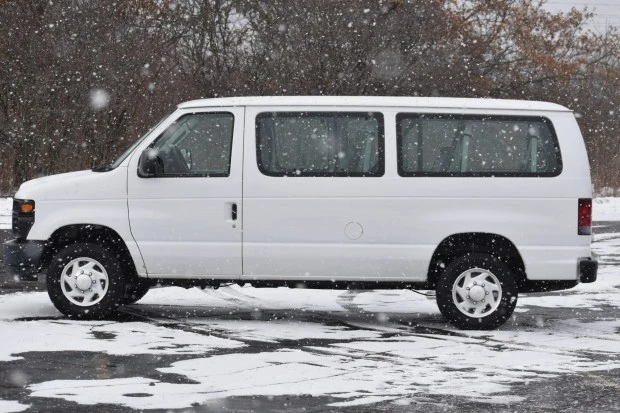 2012 Ford Econoline Van - Image 3 of 8