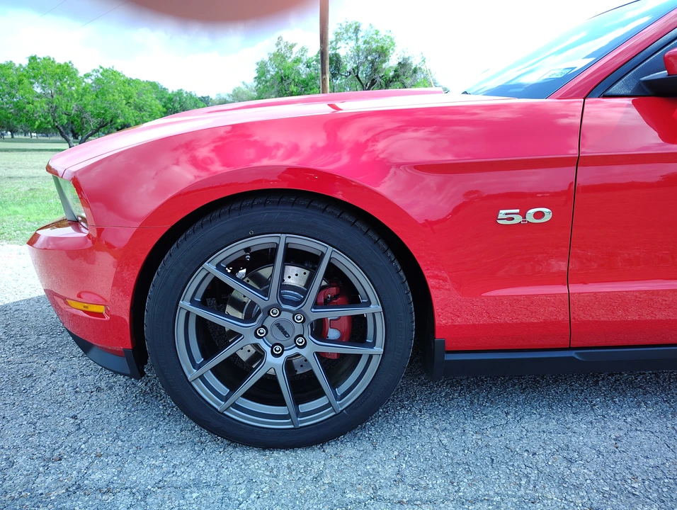 2012 Ford S197 Mustang GT - Image 9 of 31