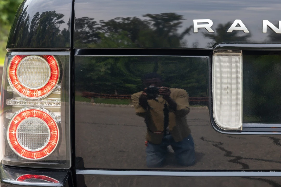 2012 Land Rover Range Rover L322 - Image 13 of 31