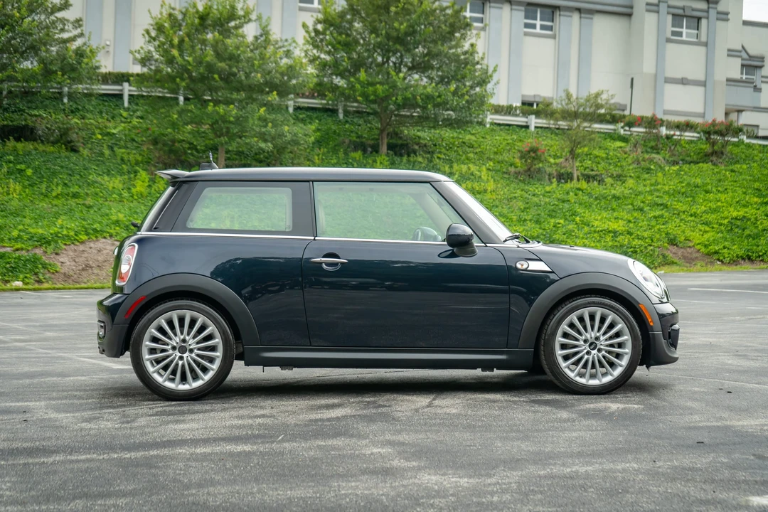 2012 Mini Coupe & Roadster - Image 11 of 31