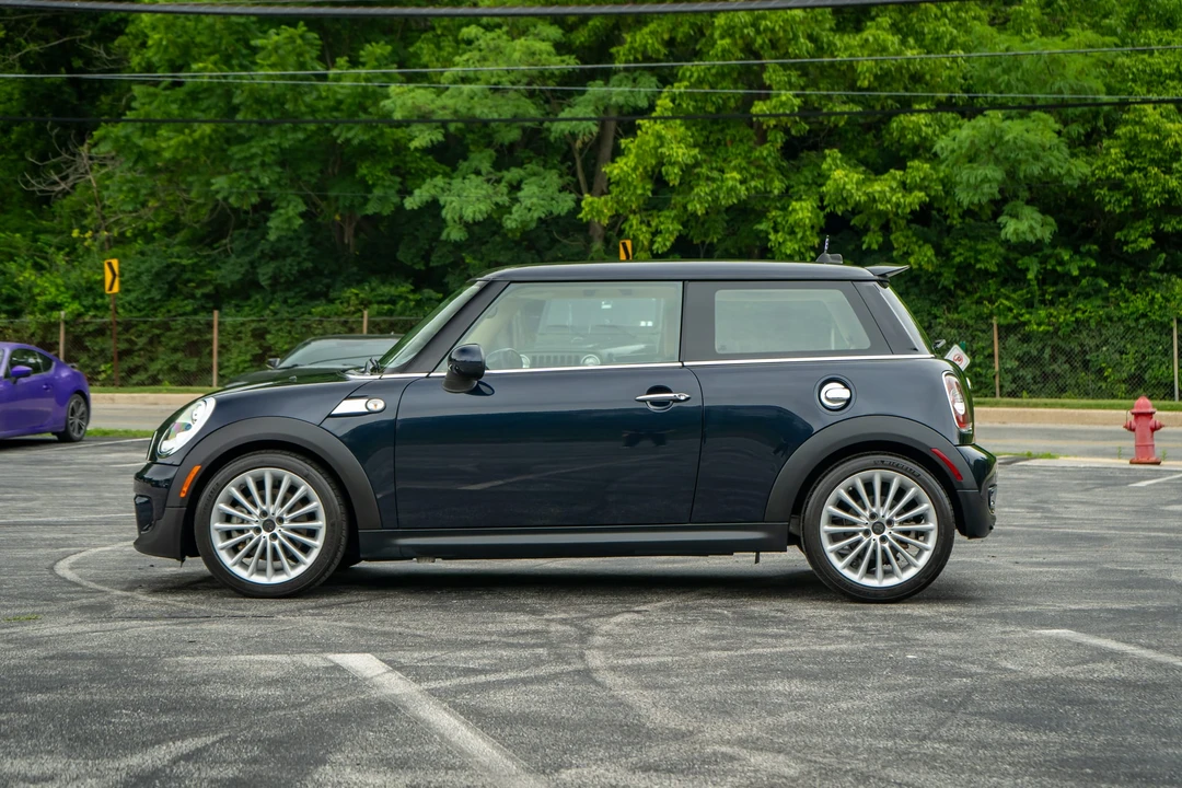 2012 Mini Coupe & Roadster - Image 20 of 31