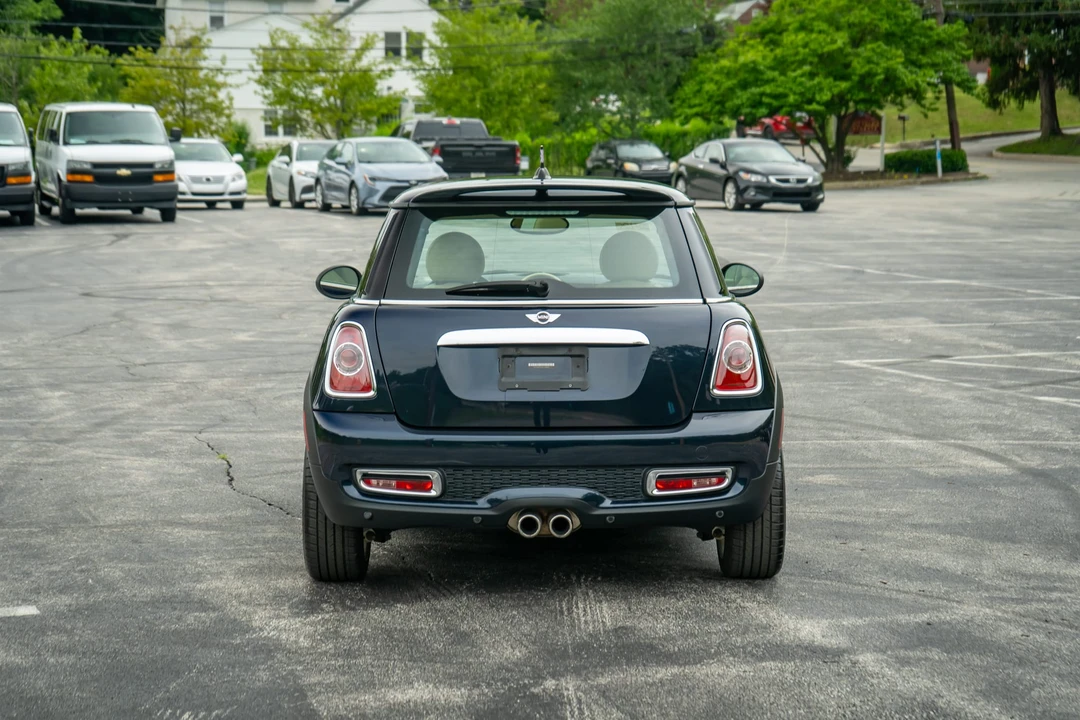 2012 Mini Coupe & Roadster - Image 15 of 31