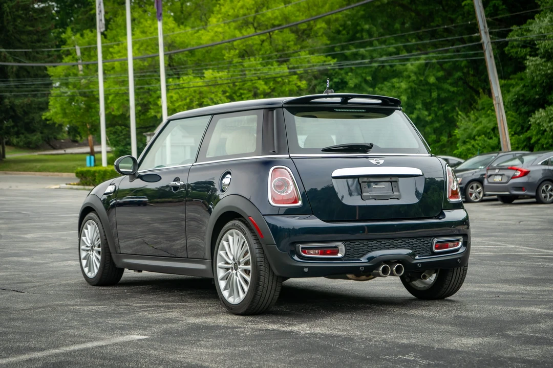 2012 Mini Coupe & Roadster - Image 18 of 31