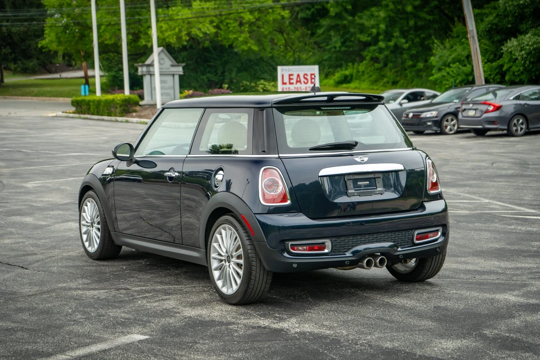 2012 Mini Coupe & Roadster - Image 19 of 31