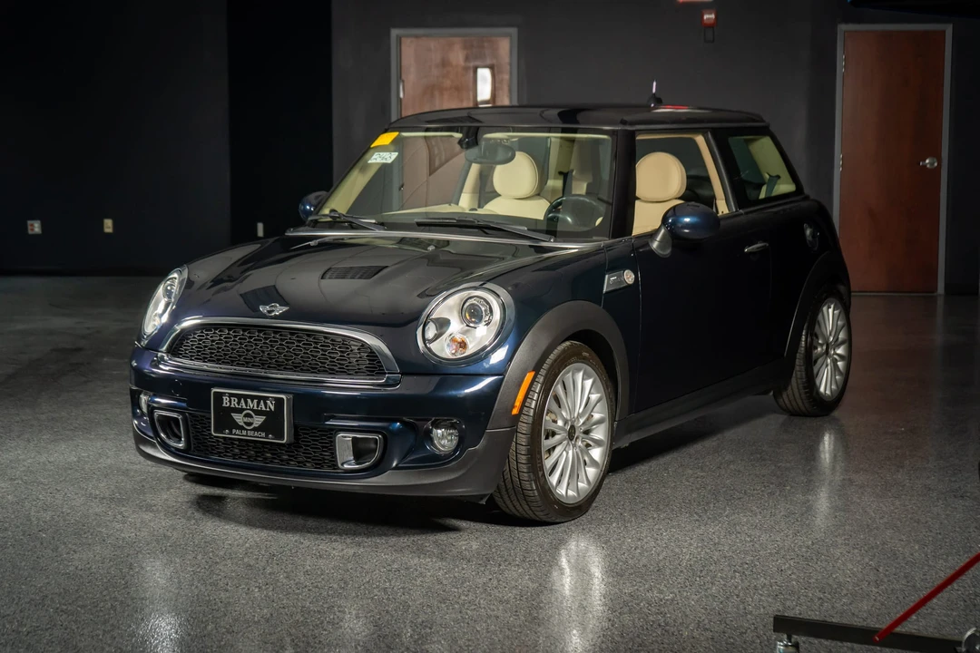 2012 Mini Coupe & Roadster - Image 23 of 31