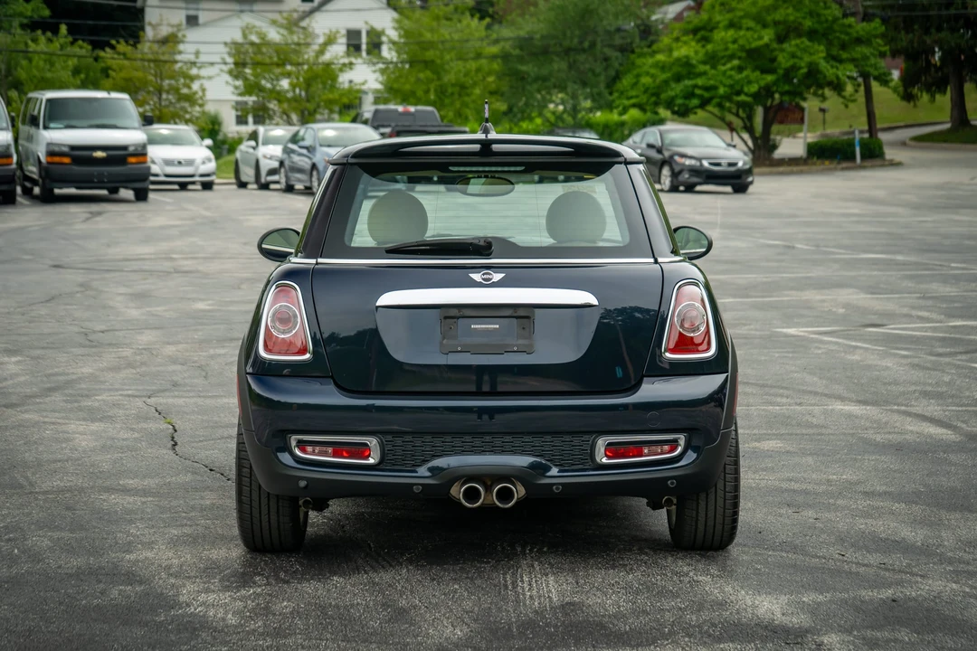 2012 Mini Coupe & Roadster - Image 17 of 31