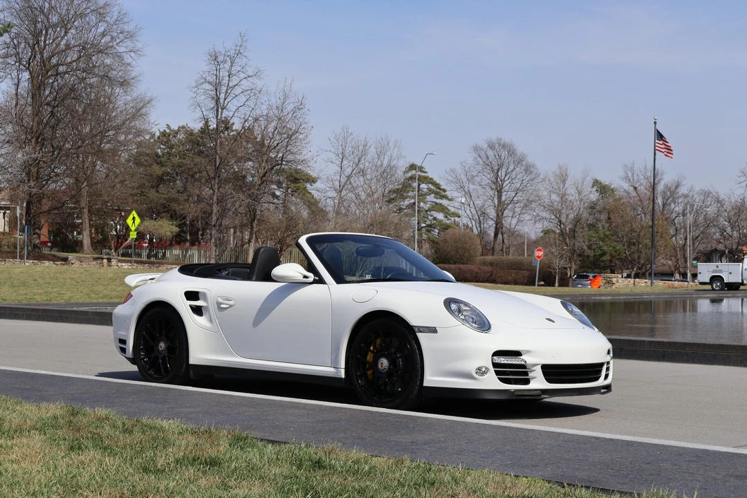 2012 Porsche 997 Turbo S - Image 10 of 31