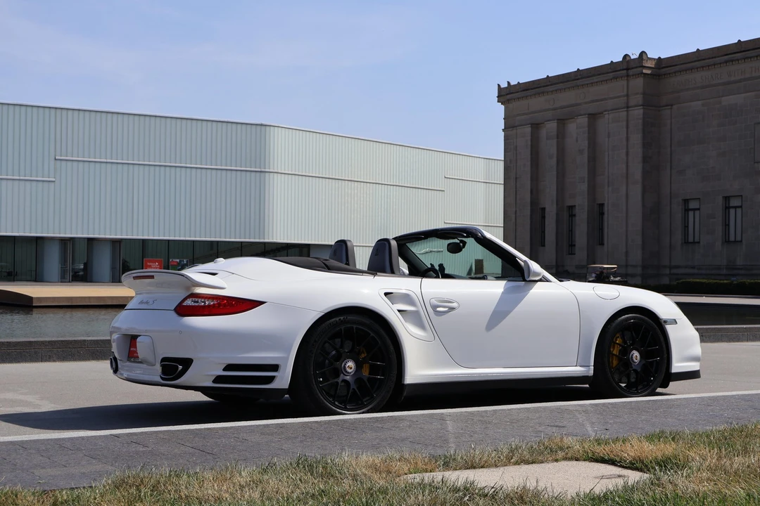 2012 Porsche 997 Turbo S - Image 14 of 31