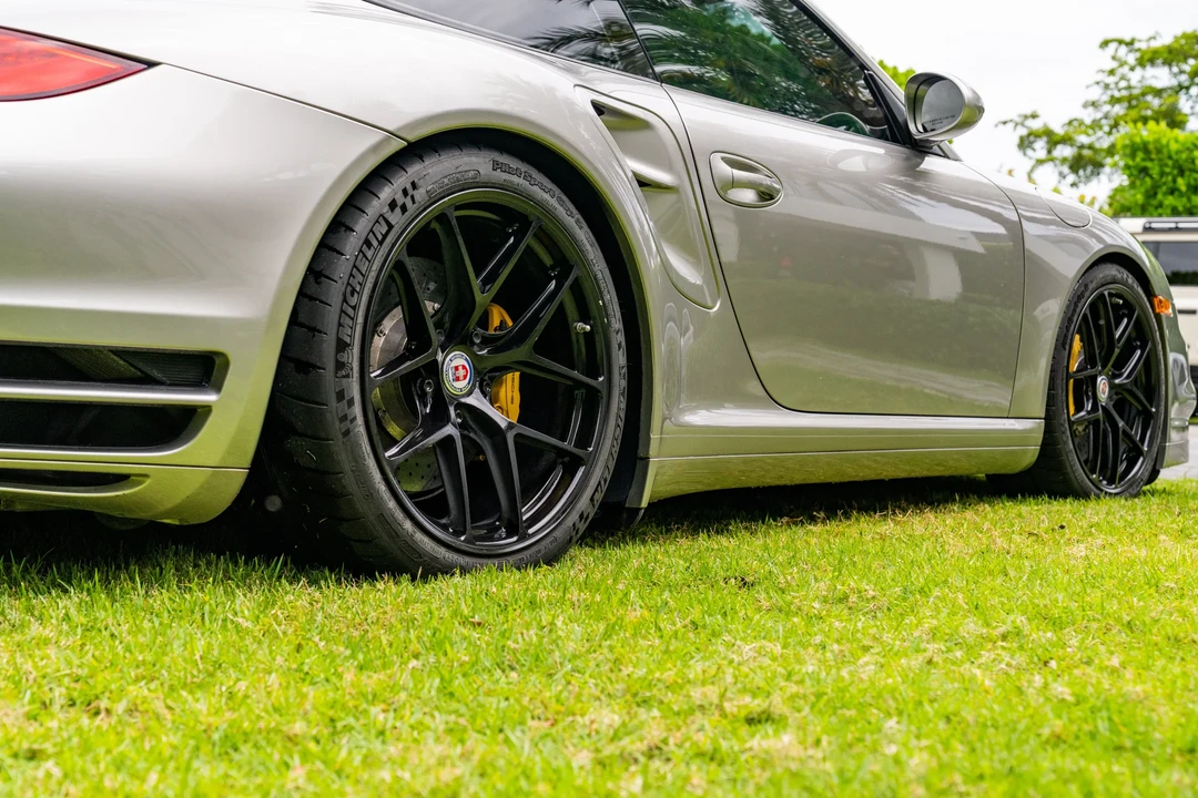 2012 Porsche 997 Turbo S - Image 25 of 31