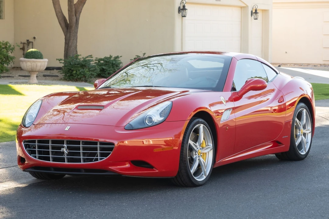 2013 Ferrari California - Image 1 of 31