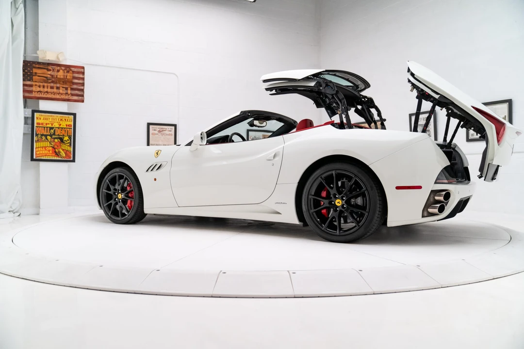 2013 Ferrari California - Image 21 of 31