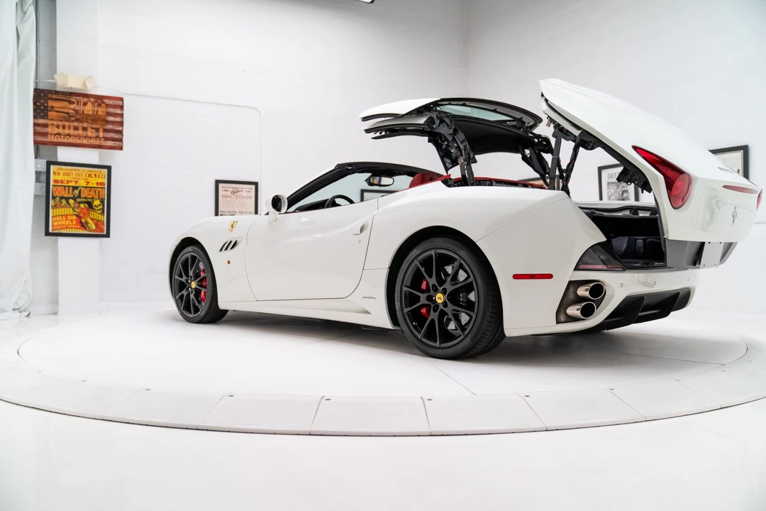 2013 Ferrari California - Image 20 of 31