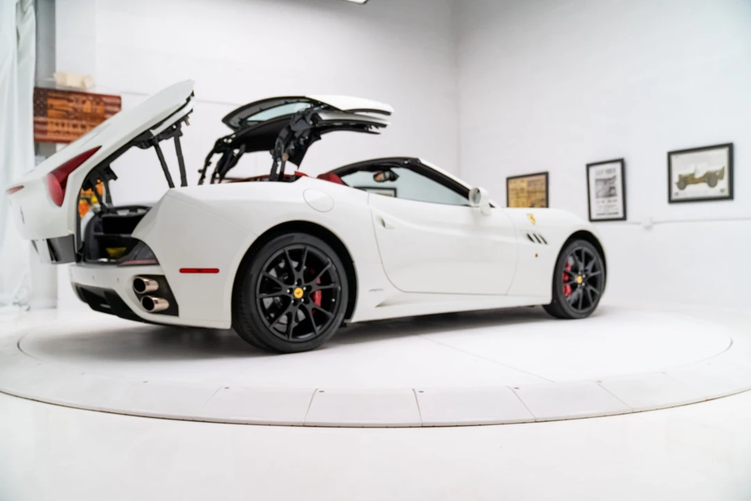 2013 Ferrari California - Image 18 of 31