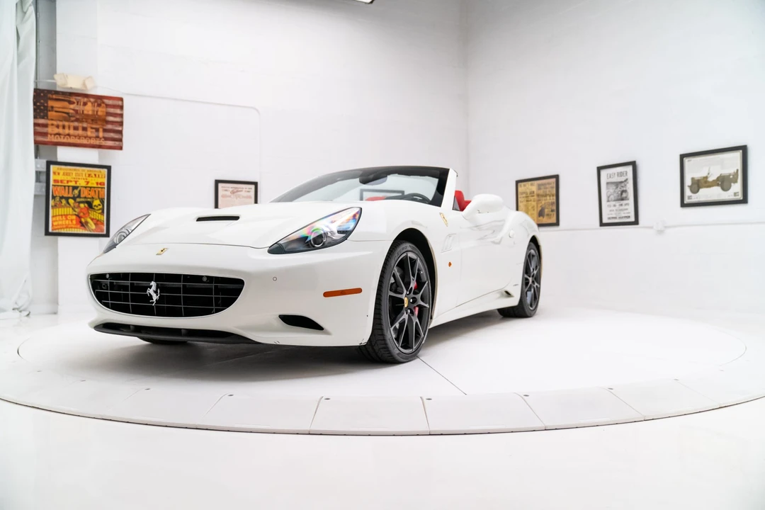 2013 Ferrari California - Image 3 of 31