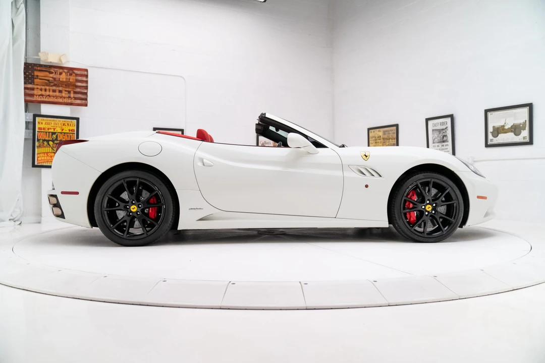 2013 Ferrari California - Image 7 of 31