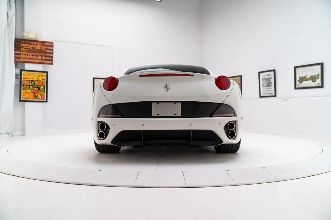 2013 Ferrari California - Image 31 of 31