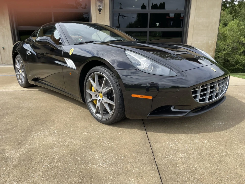 2013 Ferrari California - Image 13 of 31