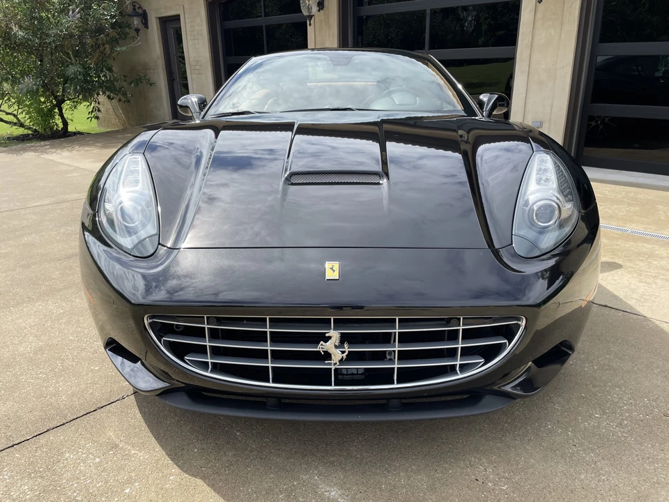 2013 Ferrari California - Image 11 of 31