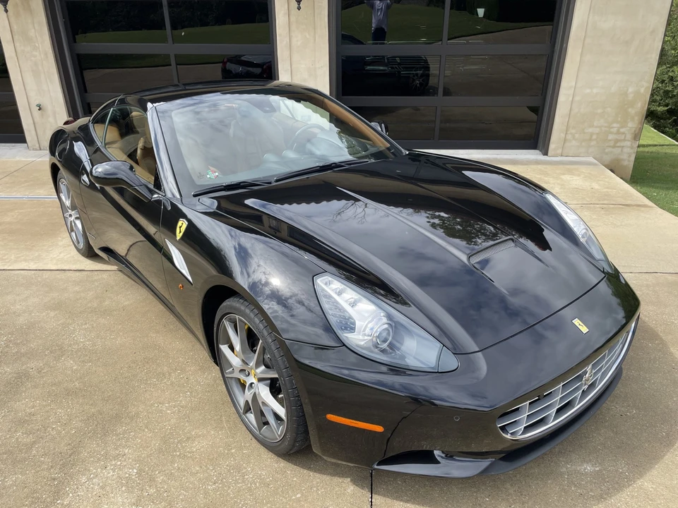 2013 Ferrari California - Image 12 of 31