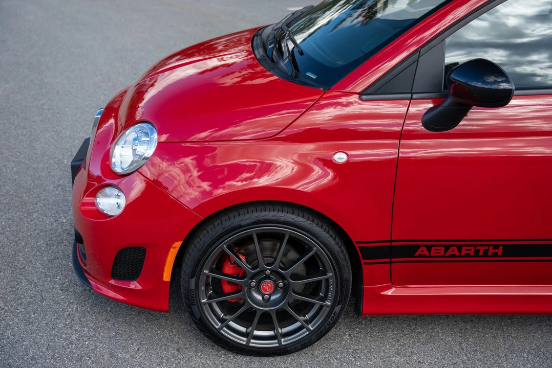 2013 Fiat Abarth 500 - Image 26 of 31