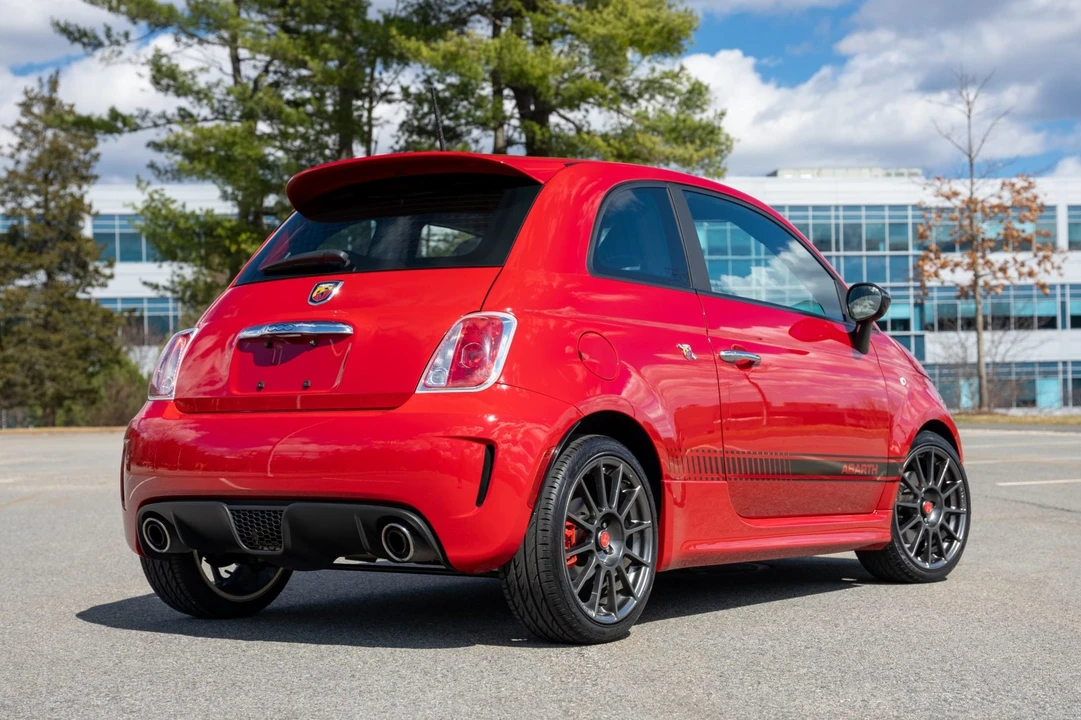 2013 Fiat Abarth 500 - Image 13 of 31