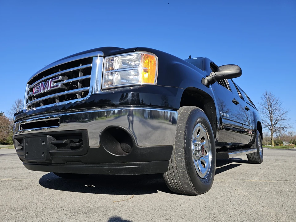 2013 GMC Sierra 3rd Gen - Image 3 of 31