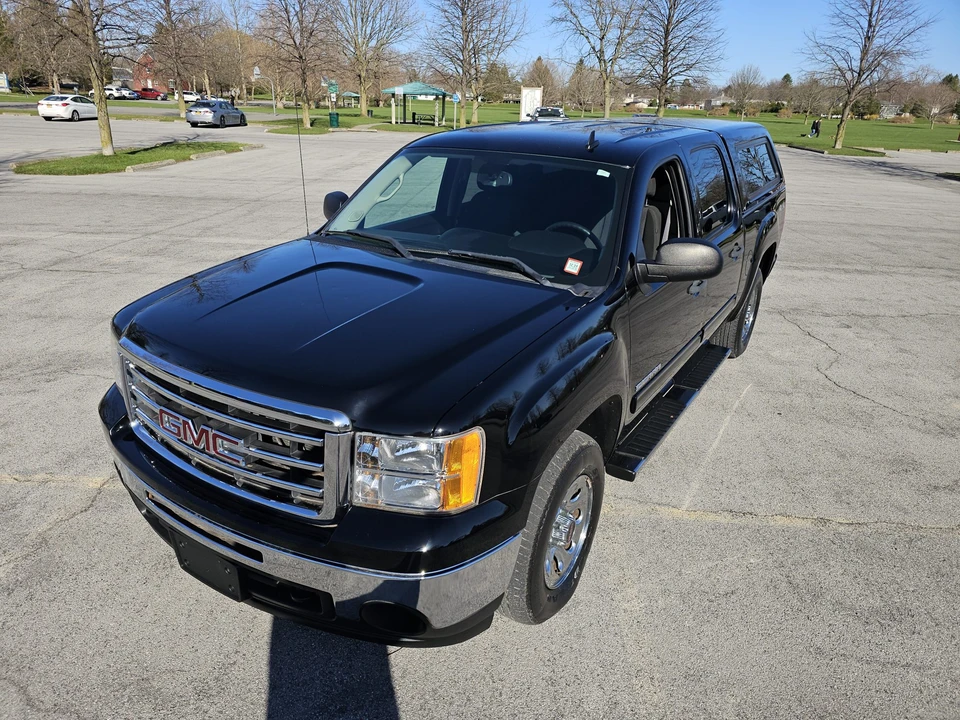 2013 GMC Sierra 3rd Gen - Image 2 of 31