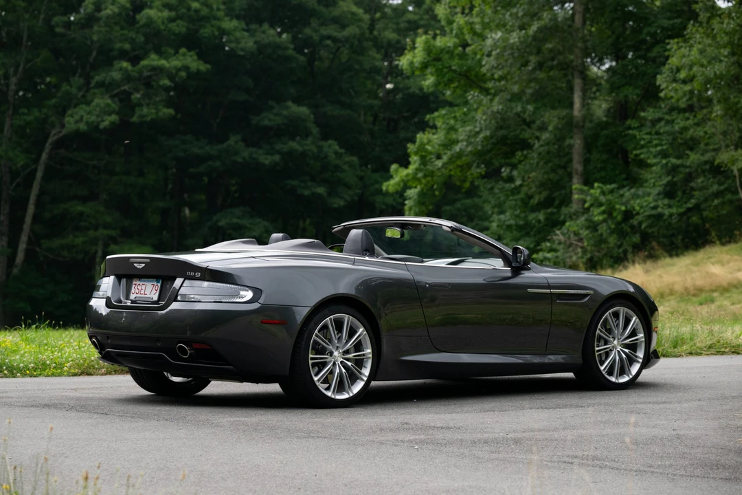 2014 Aston Martin DB9 - Image 11 of 31