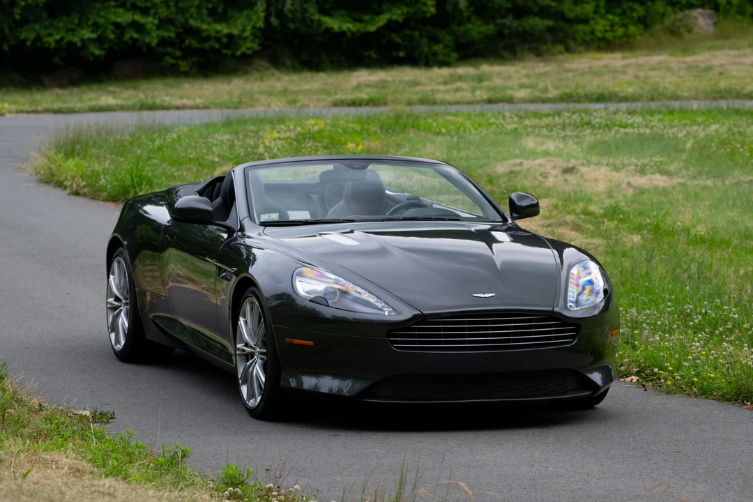 2014 Aston Martin DB9 - Image 2 of 31