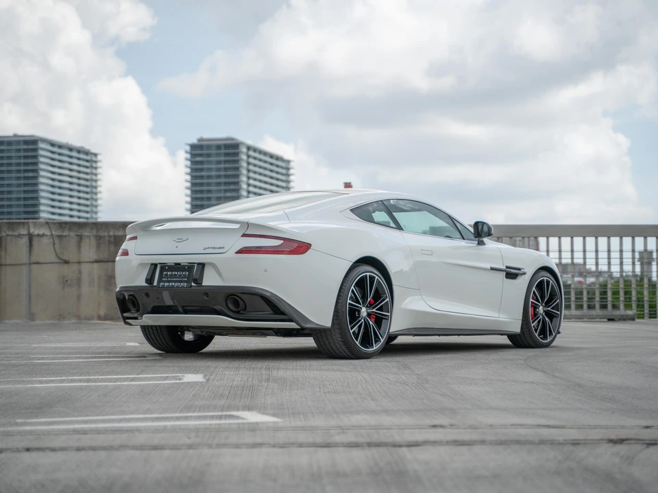 2014 Aston Martin Vanquish 2nd Gen - Image 23 of 31