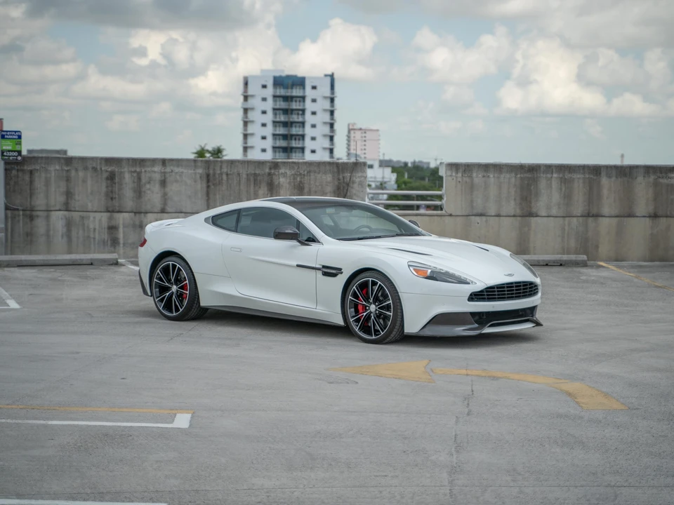 2014 Aston Martin Vanquish 2nd Gen - Image 14 of 31