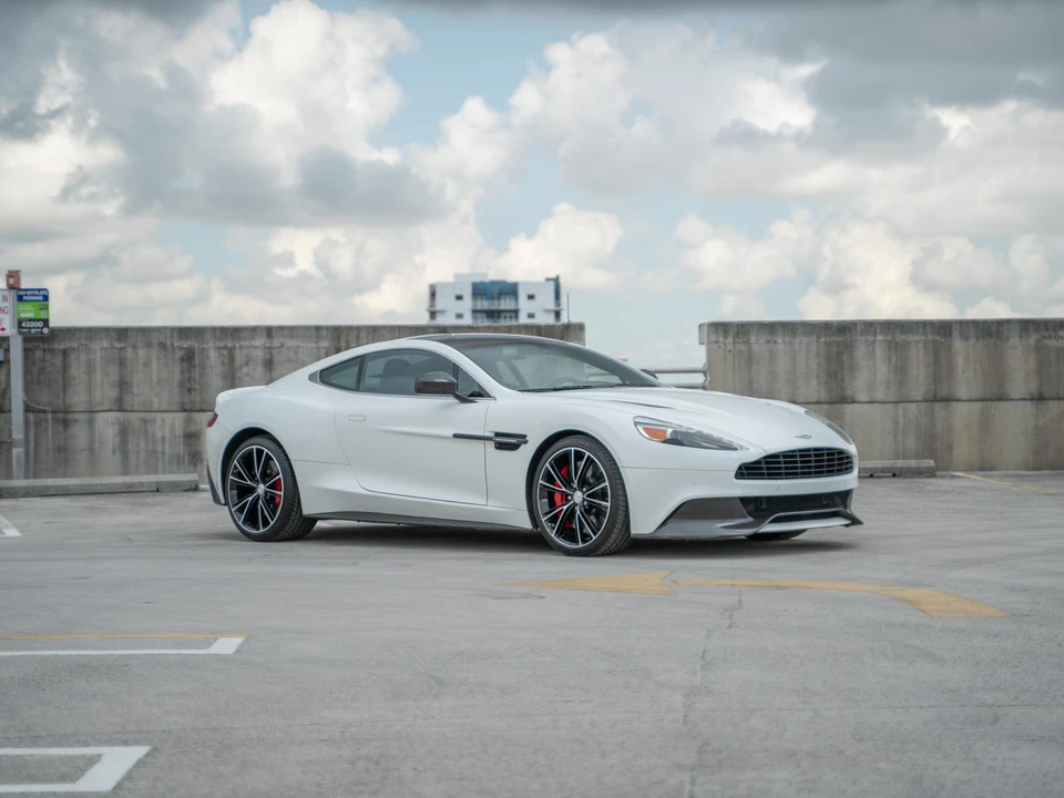 2014 Aston Martin Vanquish 2nd Gen - Image 12 of 31