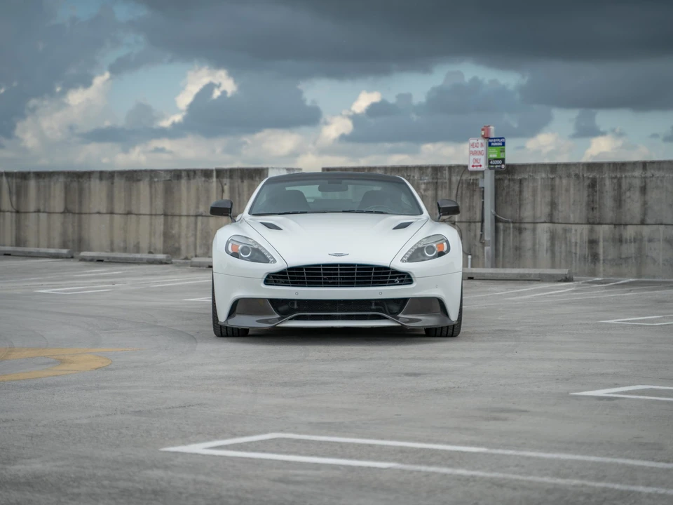 2014 Aston Martin Vanquish 2nd Gen - Image 8 of 31