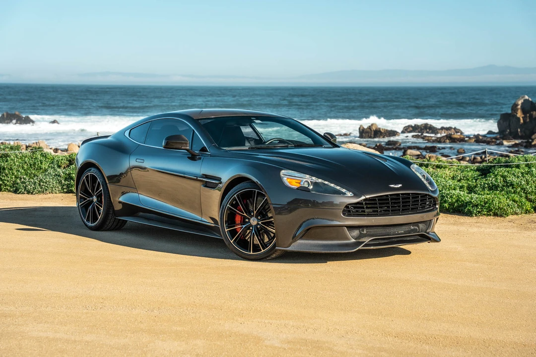 2014 Aston Martin Vanquish 2nd Gen - Image 25 of 31