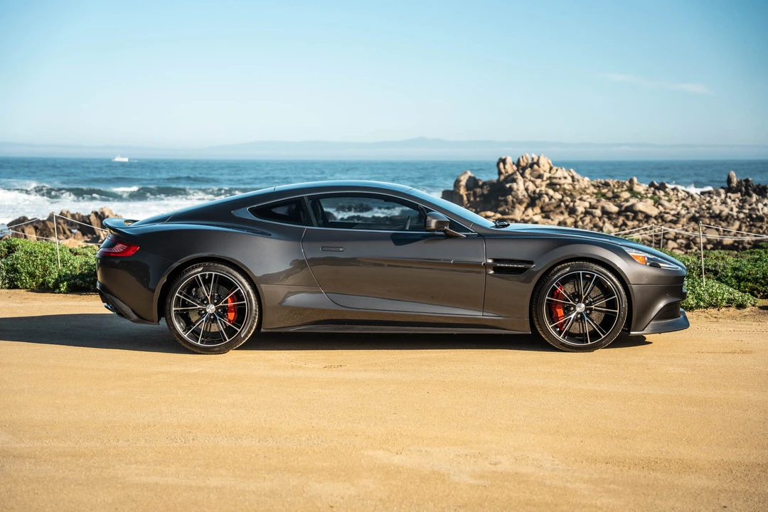 2014 Aston Martin Vanquish 2nd Gen - Image 30 of 31