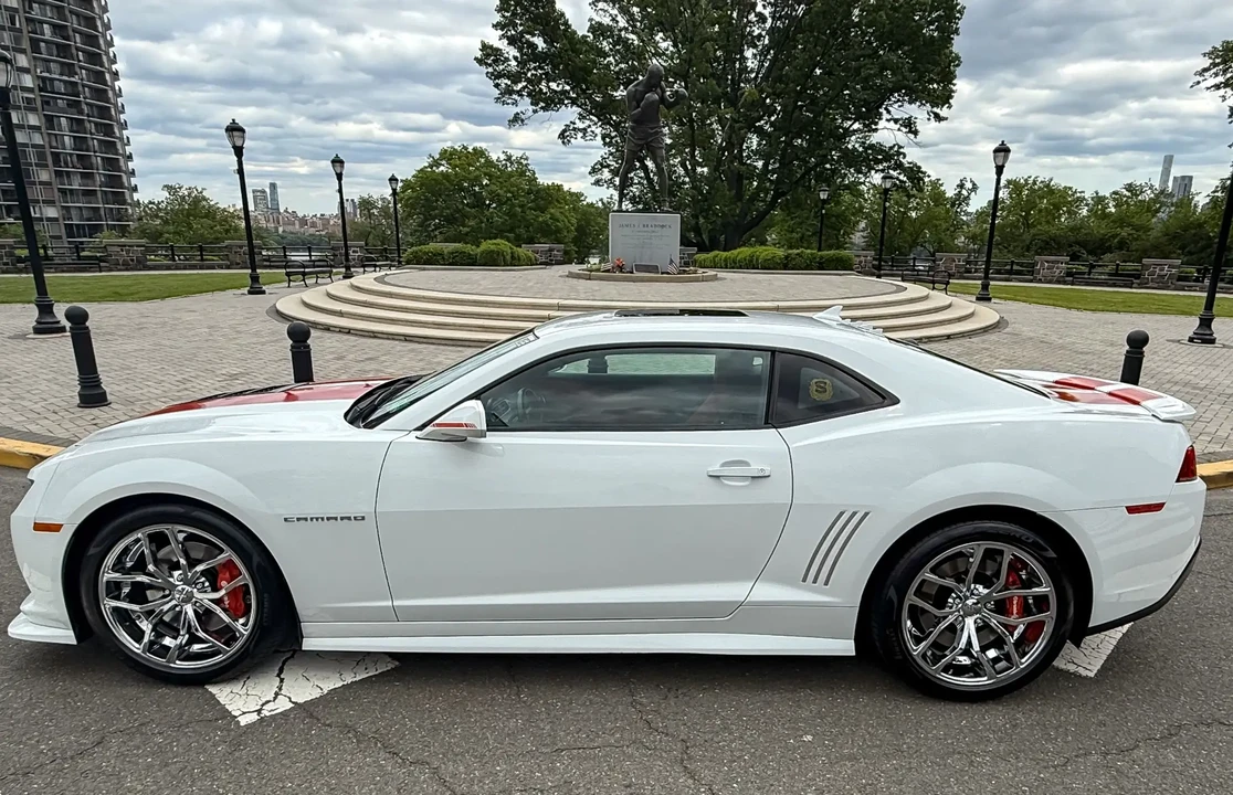 2014 Chevrolet Camaro SS 5th Gen - Image 5 of 6