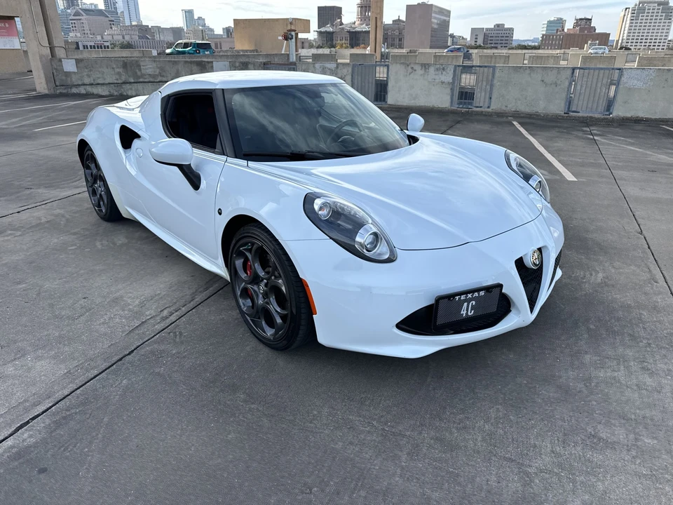 2015 Alfa Romeo 4C Coupe - Image 3 of 31