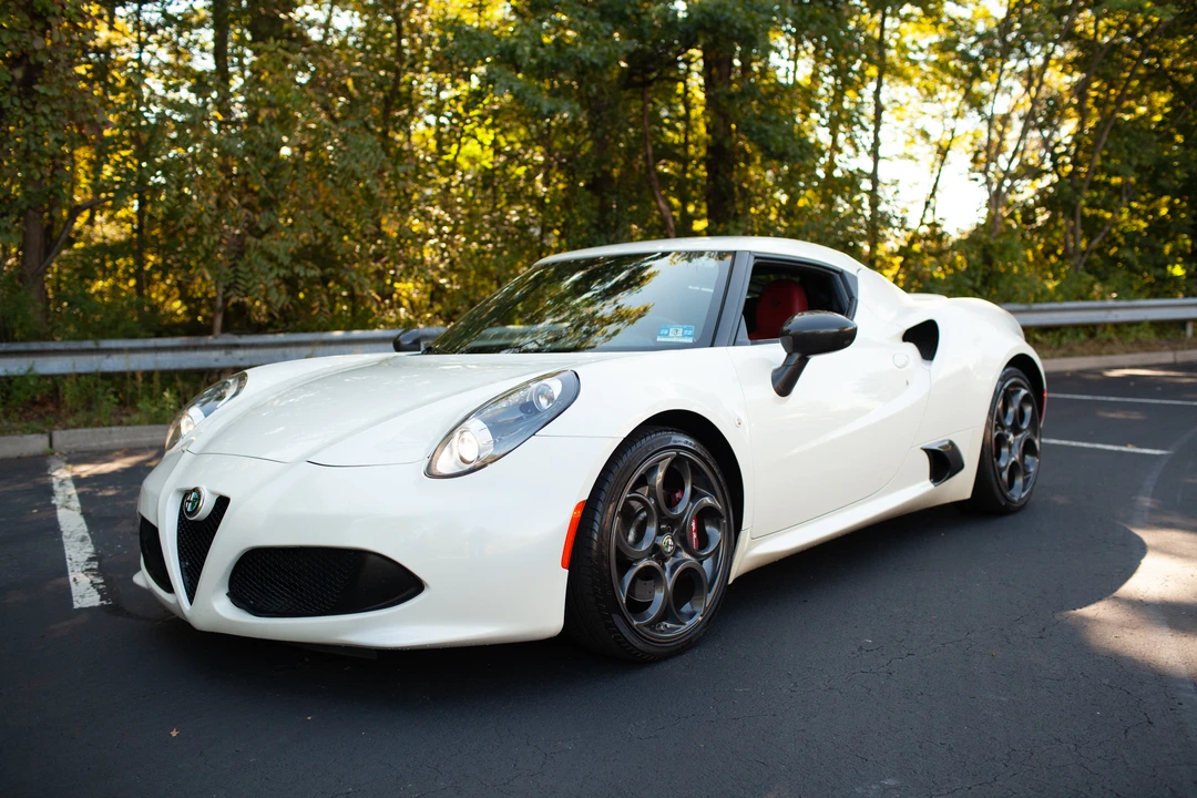 2015 Alfa Romeo 4C Coupe - Image 8 of 31