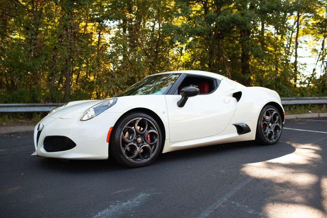 2015 Alfa Romeo 4C Coupe - Image 9 of 31