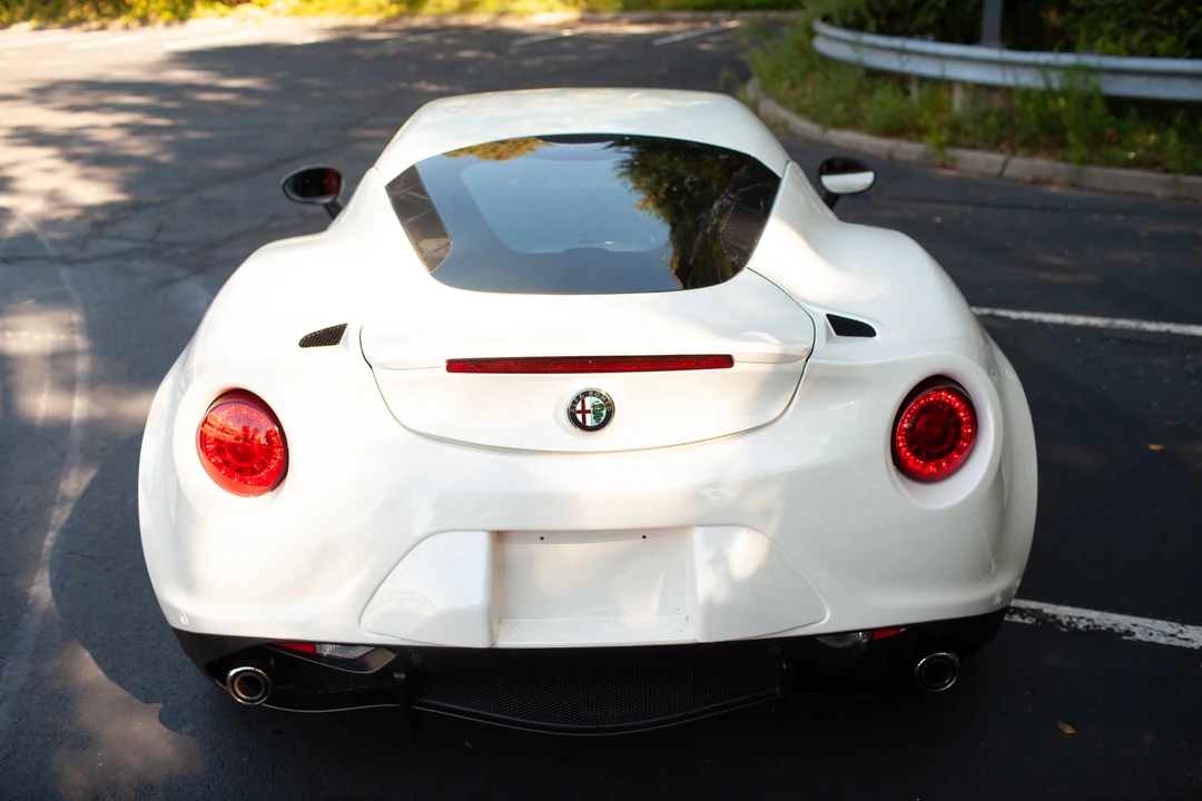 2015 Alfa Romeo 4C Coupe - Image 20 of 31