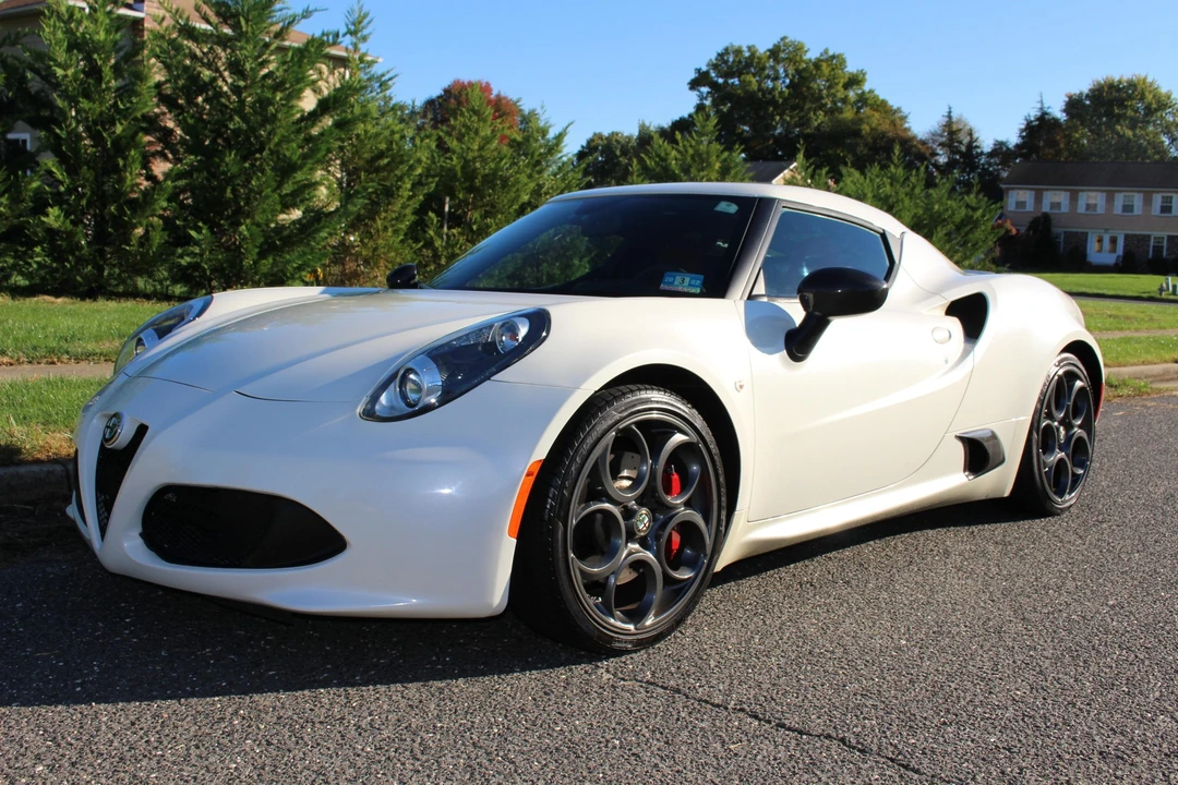 2015 Alfa Romeo 4C Coupe - Image 7 of 31
