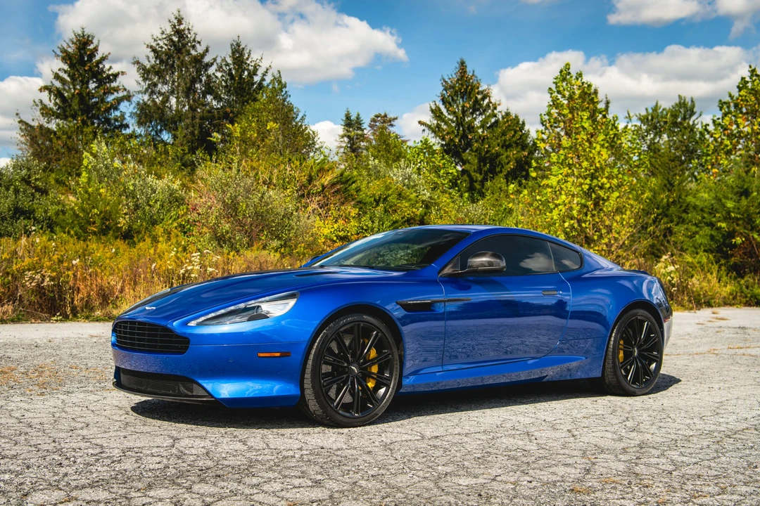 2015 Aston Martin DB9 - Image 2 of 31